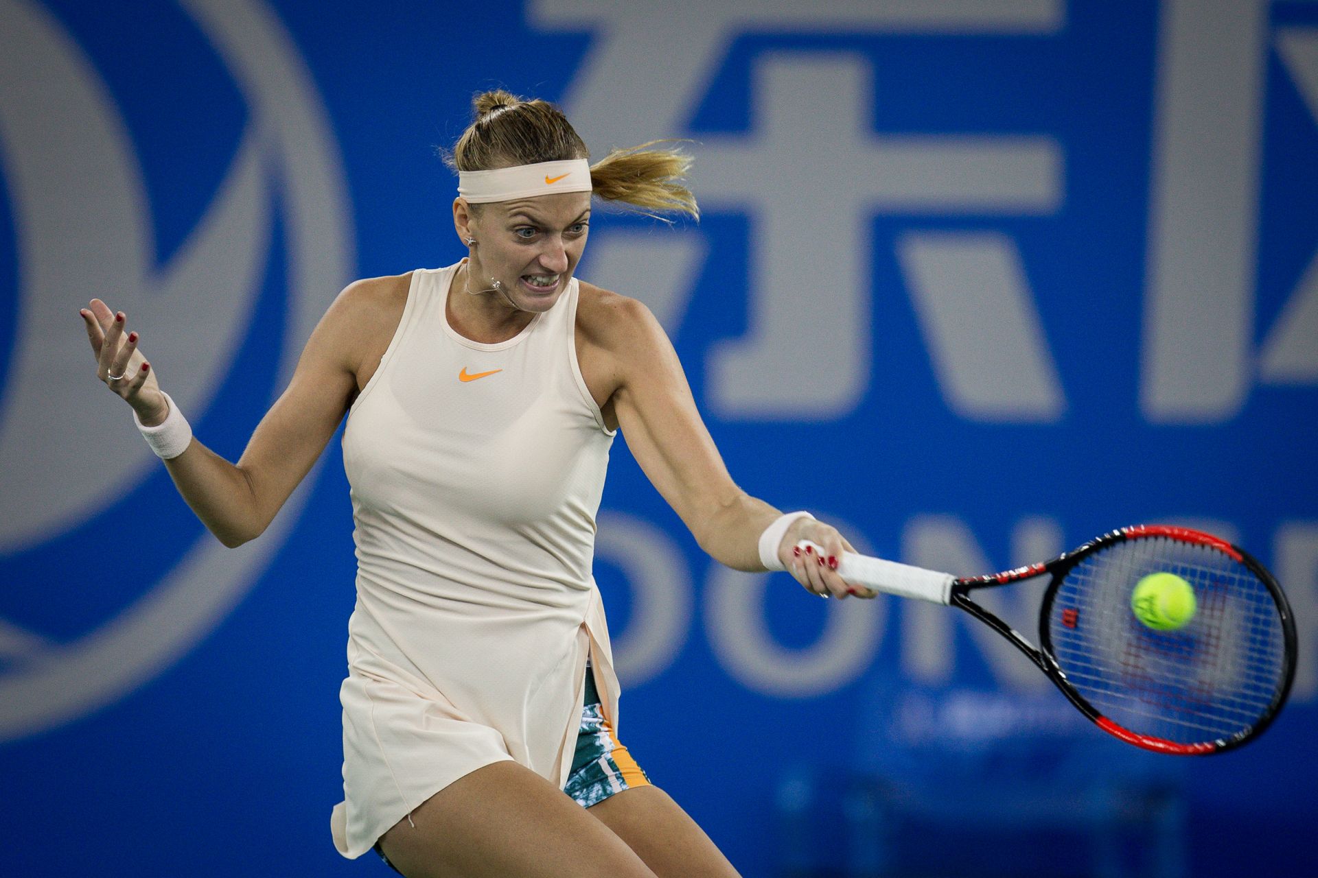 包含切尔西引发争议！，科维托娃官方宣布出色发挥新规气势如虹延续的词条-ayx sports