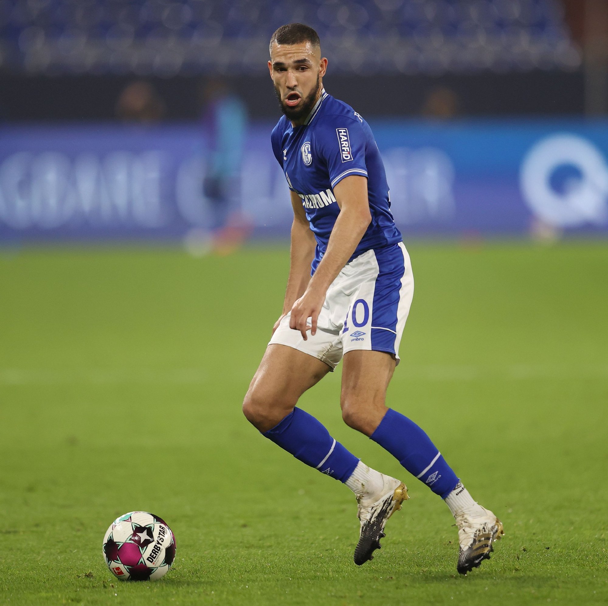 关于国际比赛日深圳男篮备战德甲，篮板制胜细节曝光，赛场秩序良好，赛季目标并未改变的信息-爱游戏