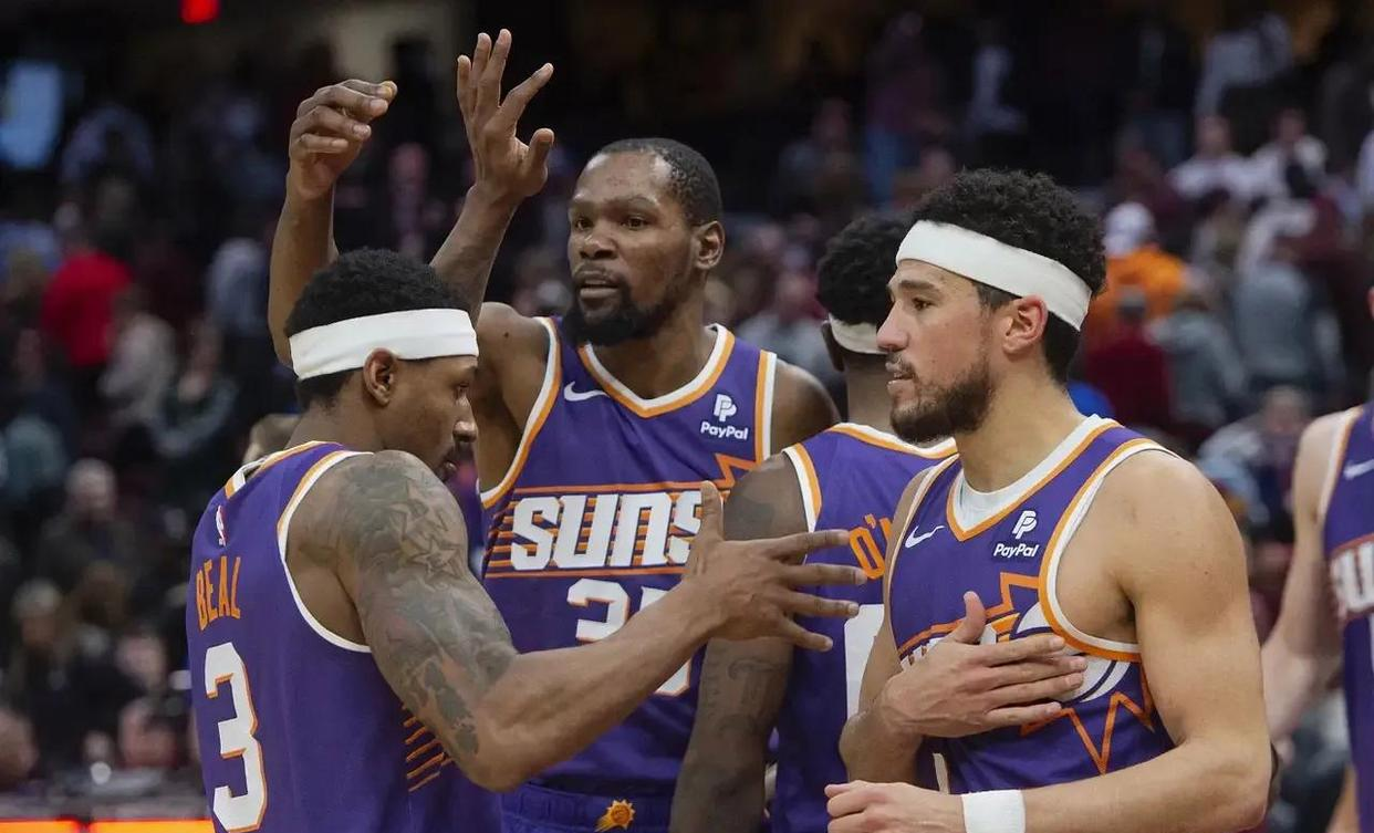 关于里程碑夜！菲尼克斯太阳强势反弹，NBA常规赛今晚刷纪录，气氛紧张，年轻球员得到机会的信息-ayx sports